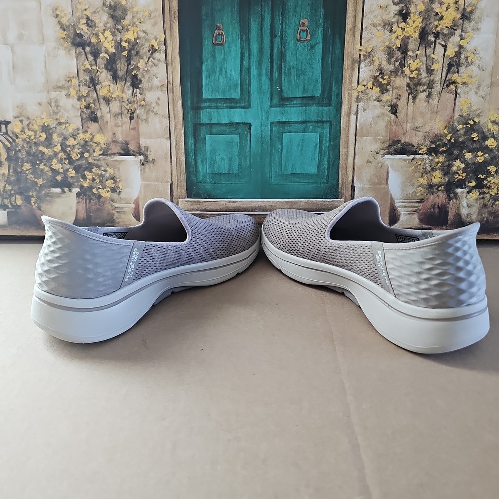 Skechers Women's Slip-Ins Arch Fit Summer Views Walking Shoes Tpe Size 9 - Picture 5 of 9